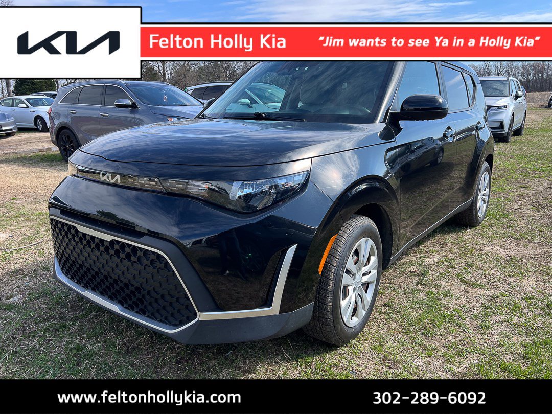 Used 2023 Kia Soul LX video 1
