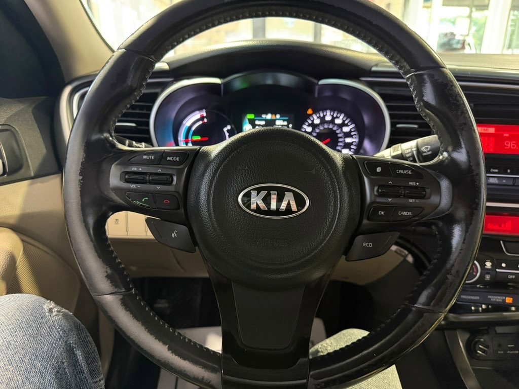 Used 2015 Kia Optima LX FWD image 9