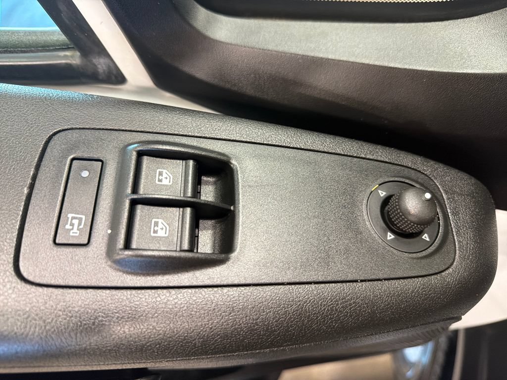 Used 2023 RAM ProMaster 3500 w/ Driver Convenience Group FWD image 11