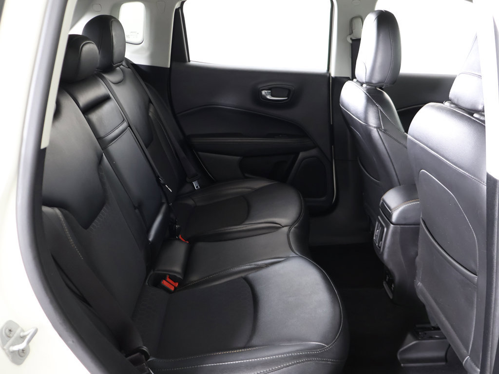 Used 2019 Jeep Compass Latitude FWD image 30