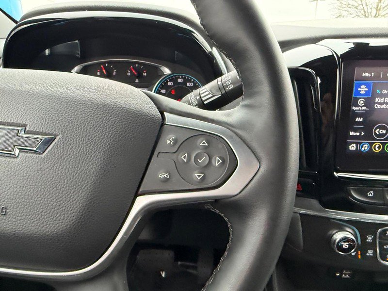 Used 2023 Chevrolet Traverse RS image 15