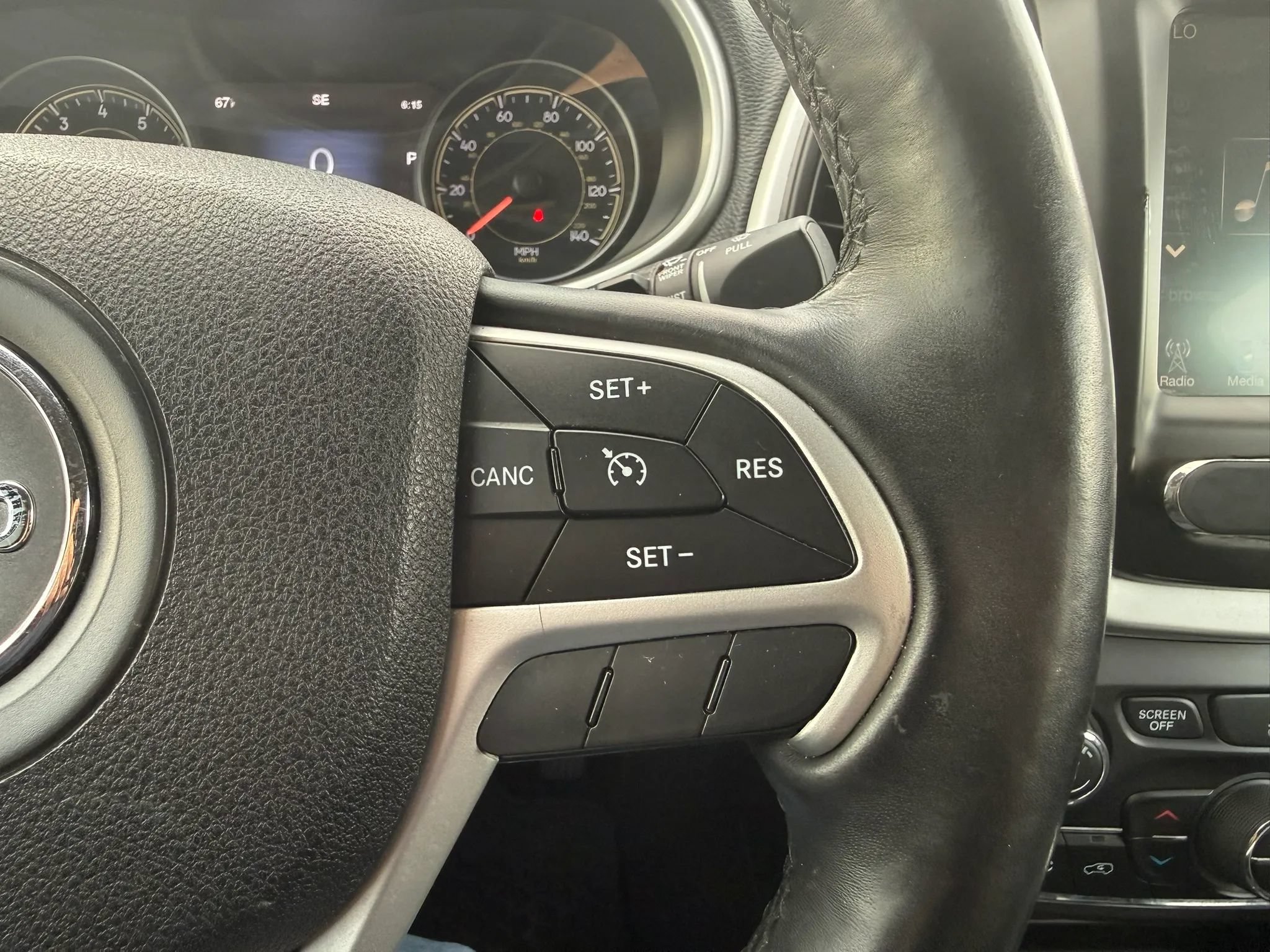Used 2014 Jeep Cherokee Trailhawk w/ Comfort/Convenience Group AWD/4WD image 22