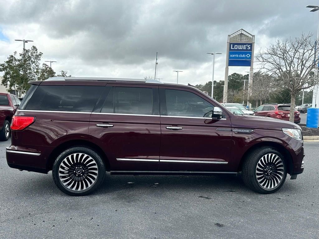 Used 2018 Lincoln Navigator Black Label AWD/4WD image 5
