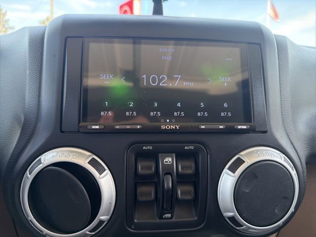 Used 2014 Jeep Wrangler Unlimited Rubicon w/ Dual Top Group image 25