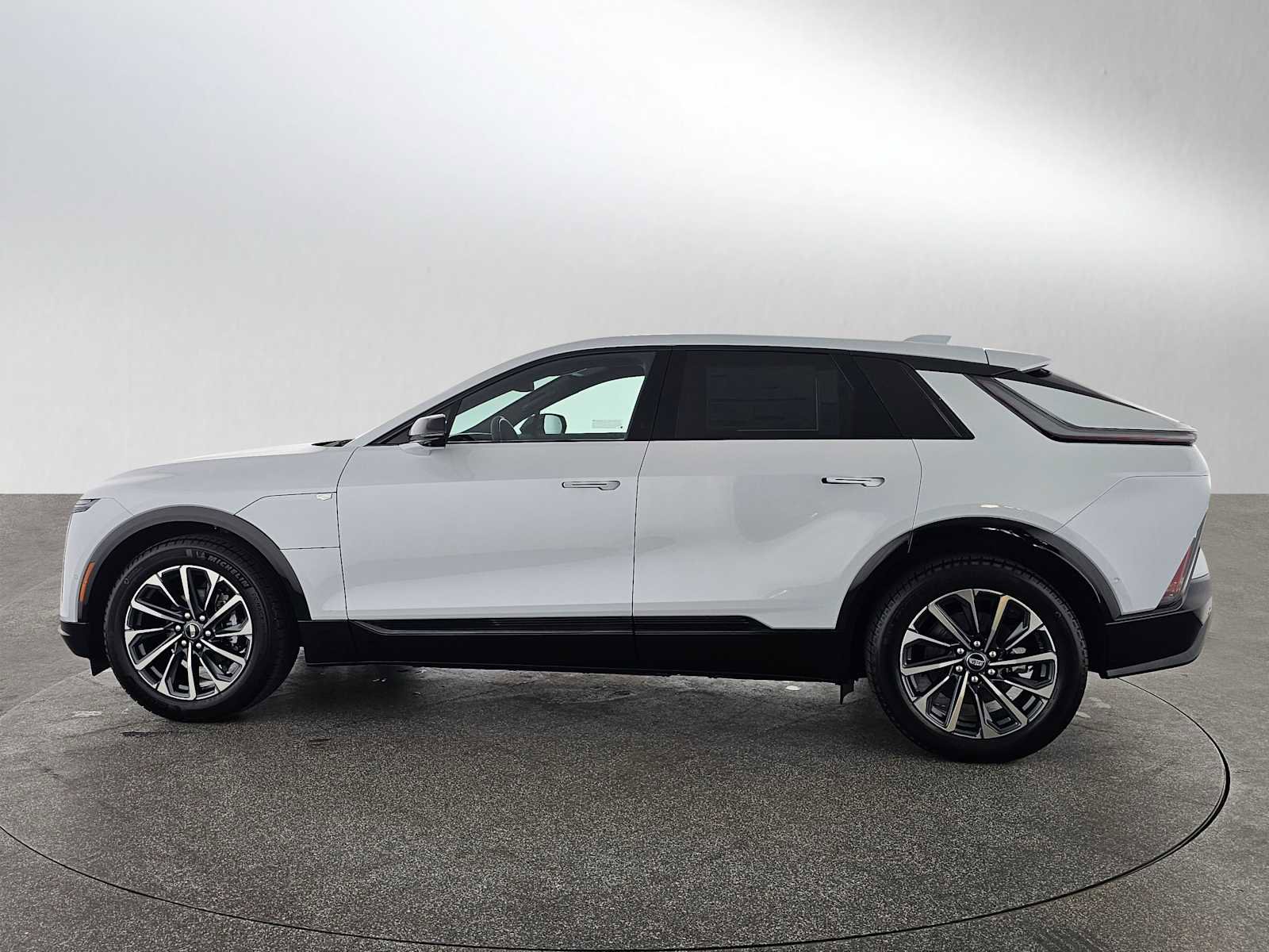 New 2026 Cadillac Lyriq Sport w/ LPO, Floor Liner Package image 6