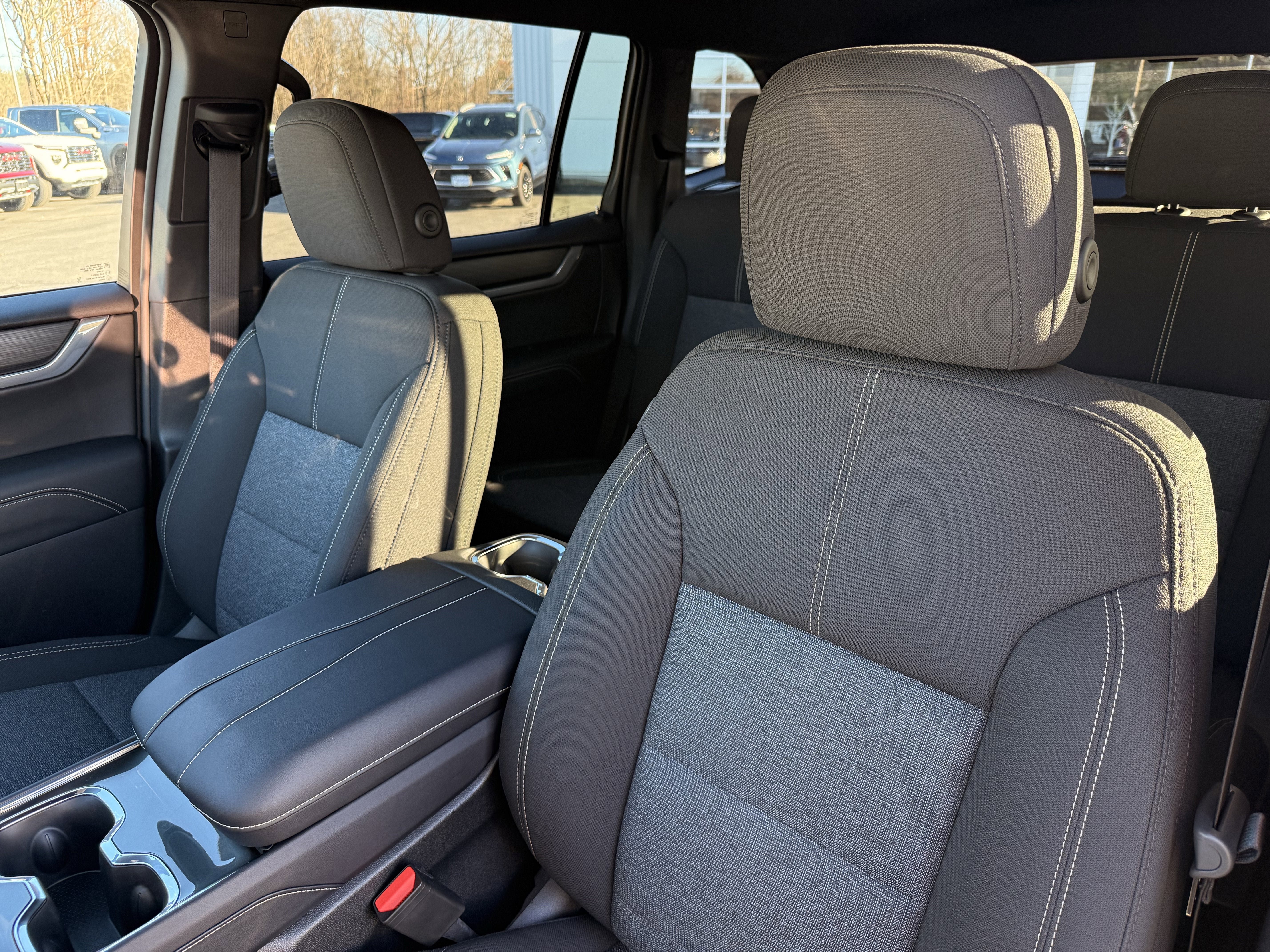 New 2026 GMC Acadia Elevation AWD/4WD image 12