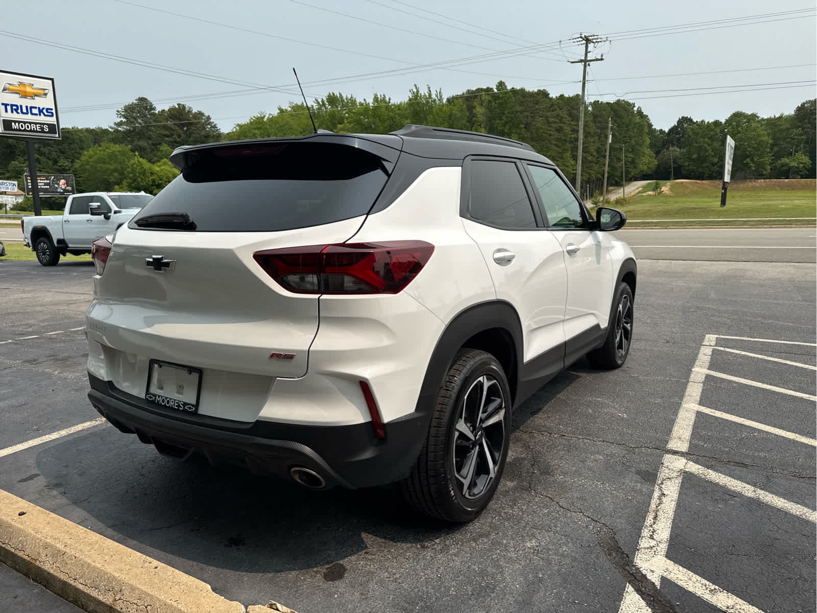 Used 2023 Chevrolet TrailBlazer RS w/ Sun and Liftgate Package AWD/4WD image 12