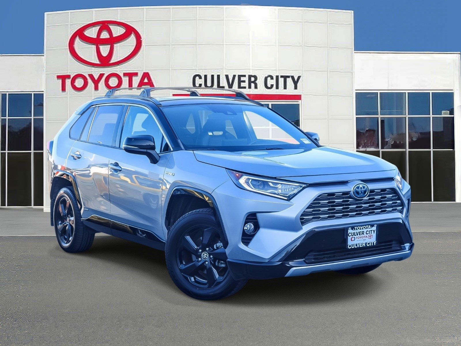 Certified 2021 Toyota RAV4 XSE w/ XSE Grade Weather Package AWD/4WD image 1