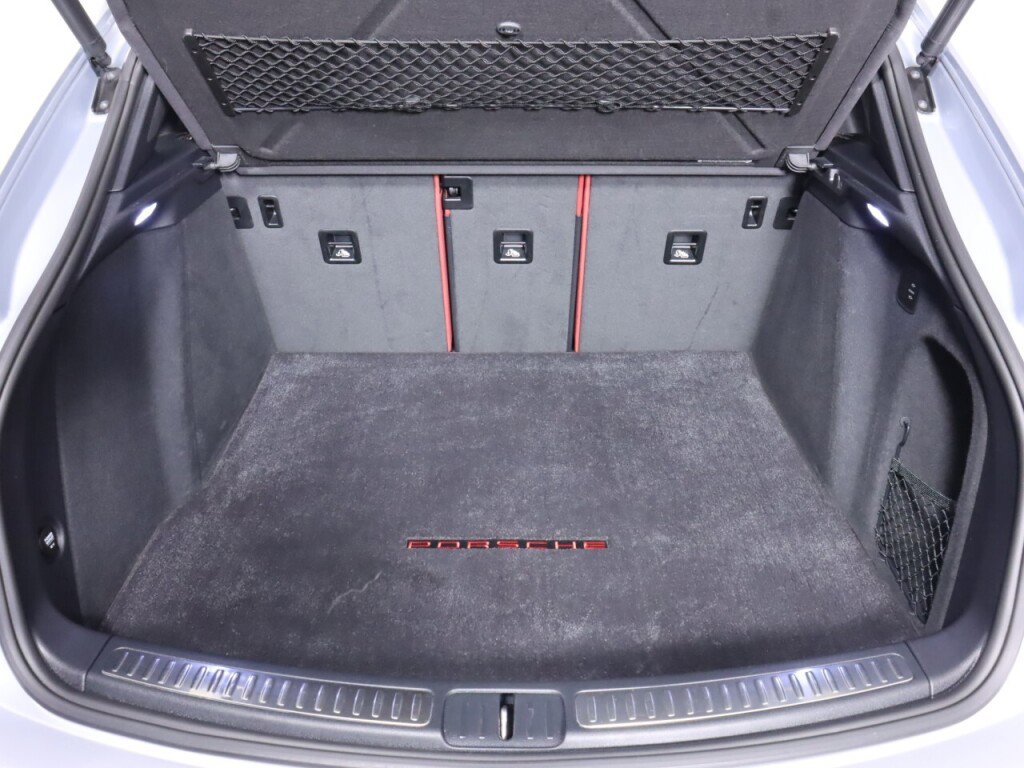 Used 2017 Porsche Macan S image 40