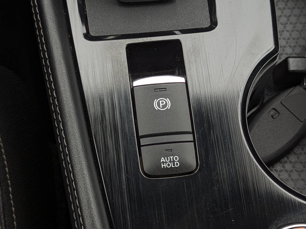 Used 2022 Nissan Rogue SL AWD/4WD image 23