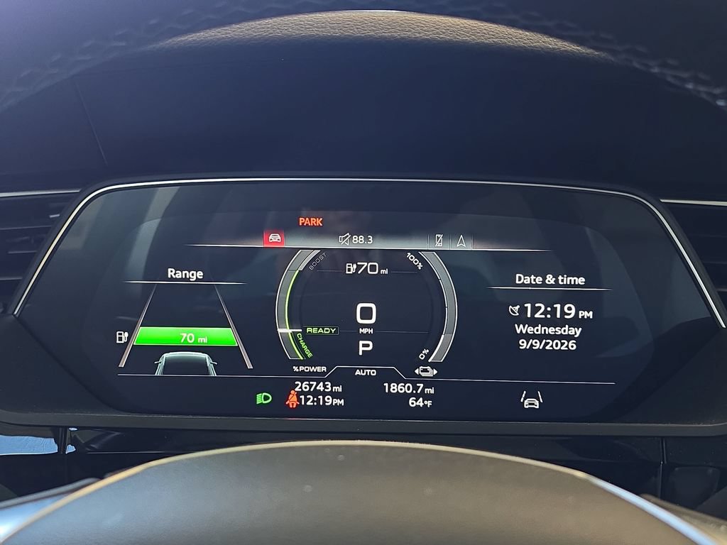 Certified 2024 Audi Q8 e-tron Premium Plus w/ Premium Plus Package AWD/4WD image 21