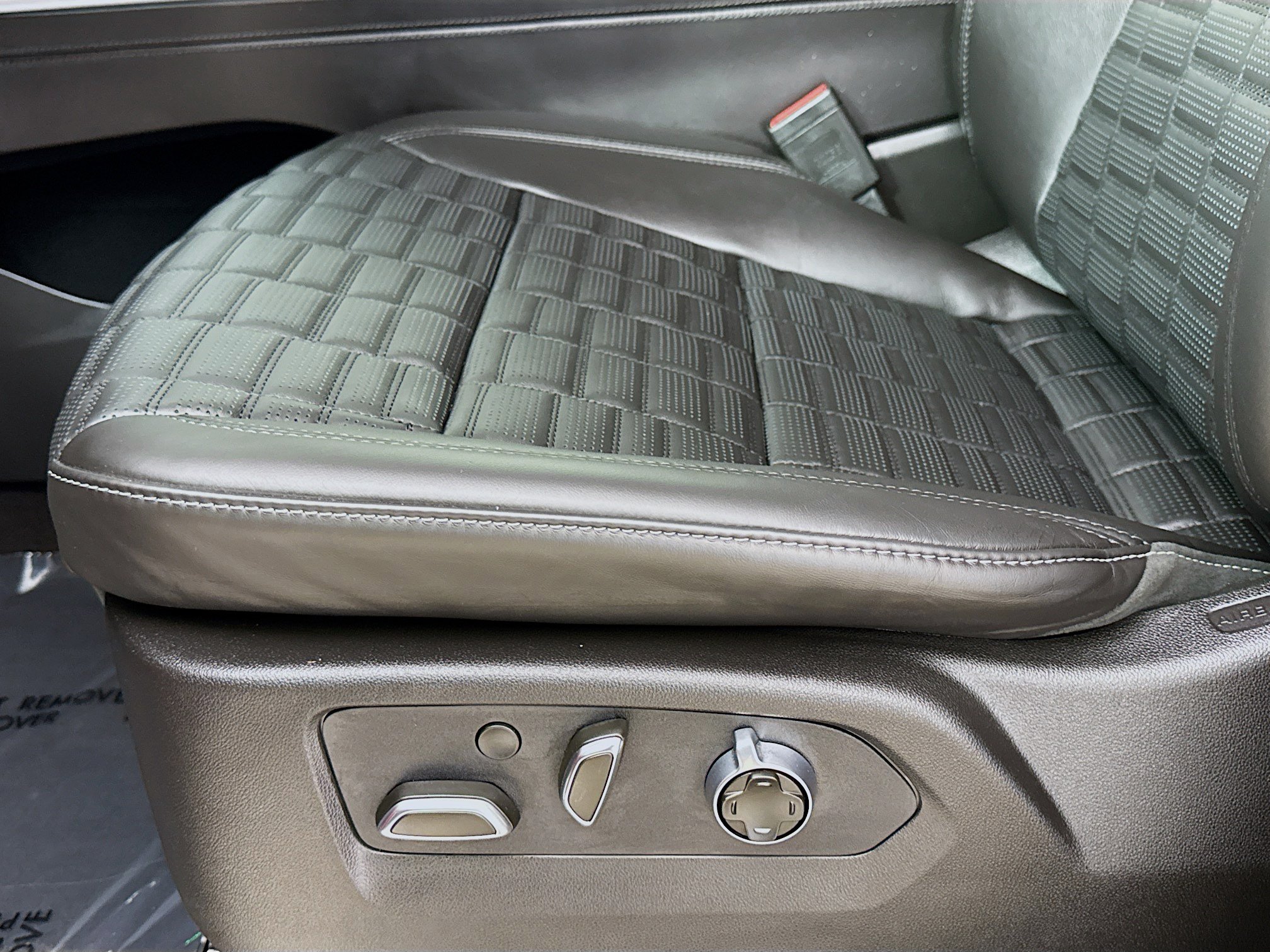 Used 2025 Cadillac Escalade V w/ LPO, Floor Liner Package AWD/4WD image 22
