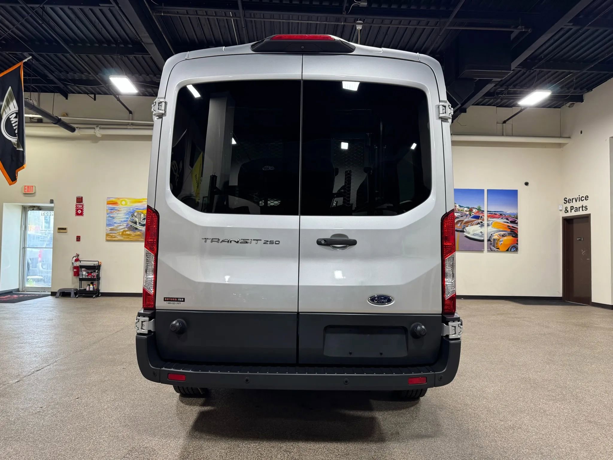 Used 2018 Ford Transit 250 148 Medium Roof image 7