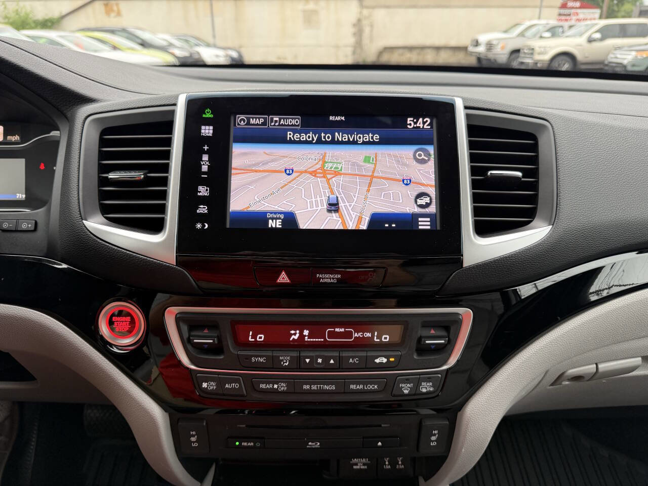 Used 2016 Honda Pilot Touring image 22