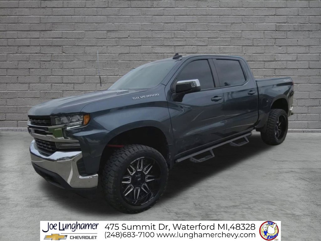 Used 2021 Chevrolet Silverado 1500 LT w/ Convenience Package II AWD/4WD image 4