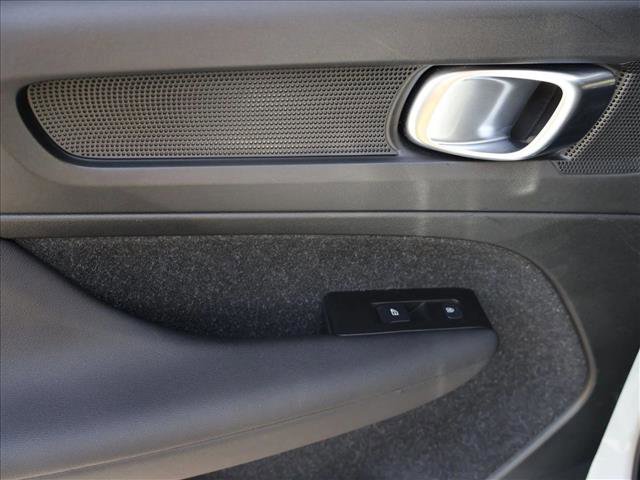 Used 2021 Volvo XC40 T4 R-Design w/ Climate Package FWD image 24