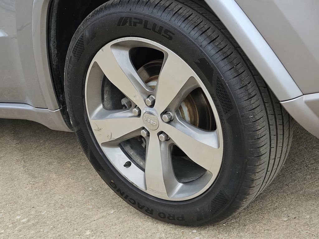 Used 2016 Jeep Grand Cherokee Overland image 7