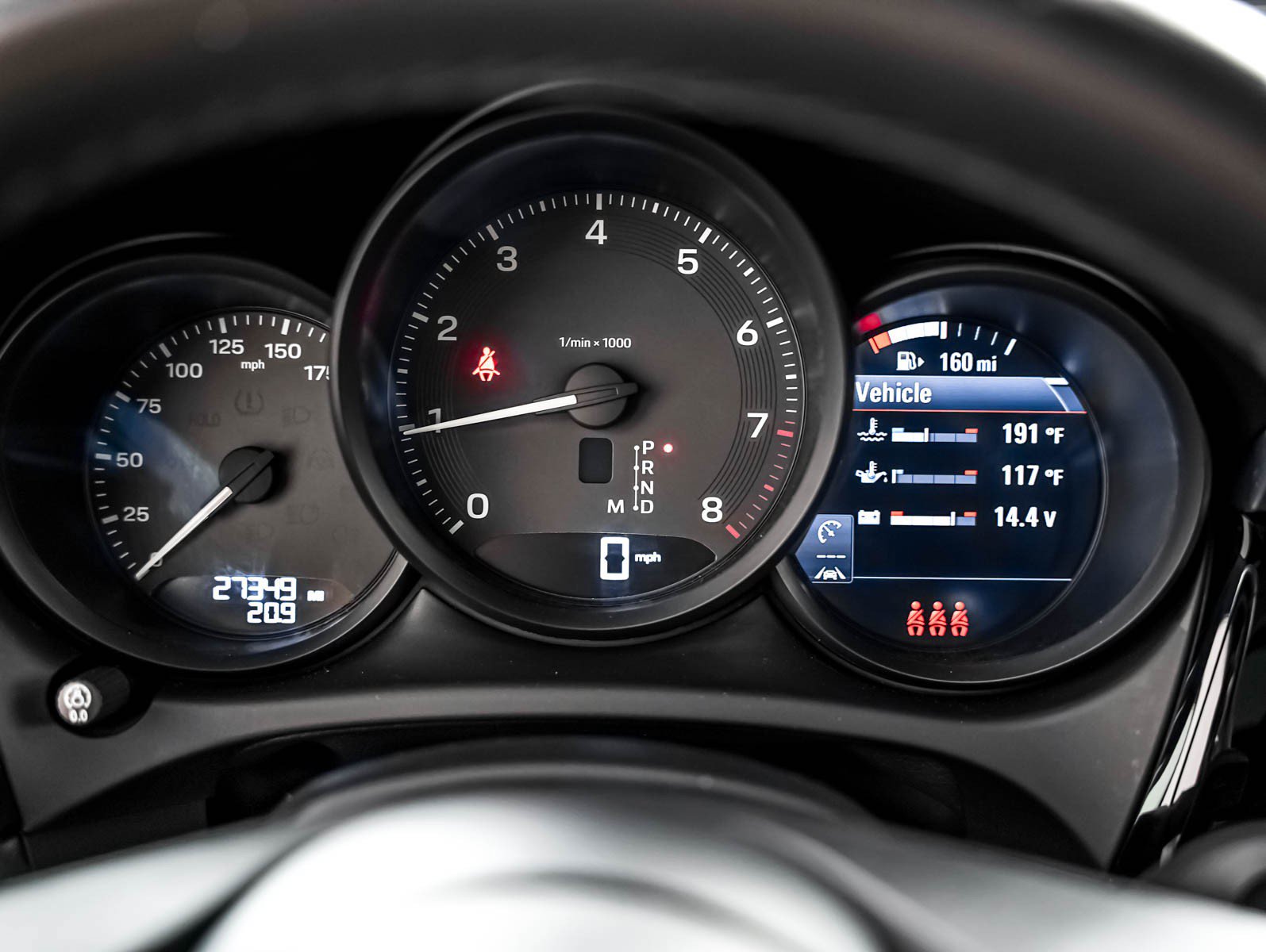 Certified 2024 Porsche Macan AWD/4WD image 18