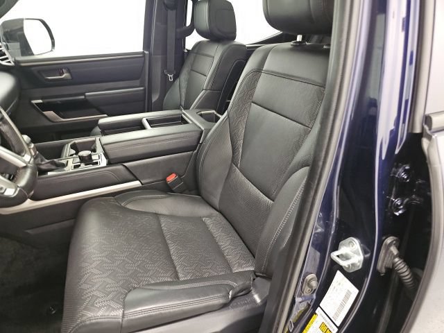 Used 2025 Toyota Tundra Limited AWD/4WD image 16