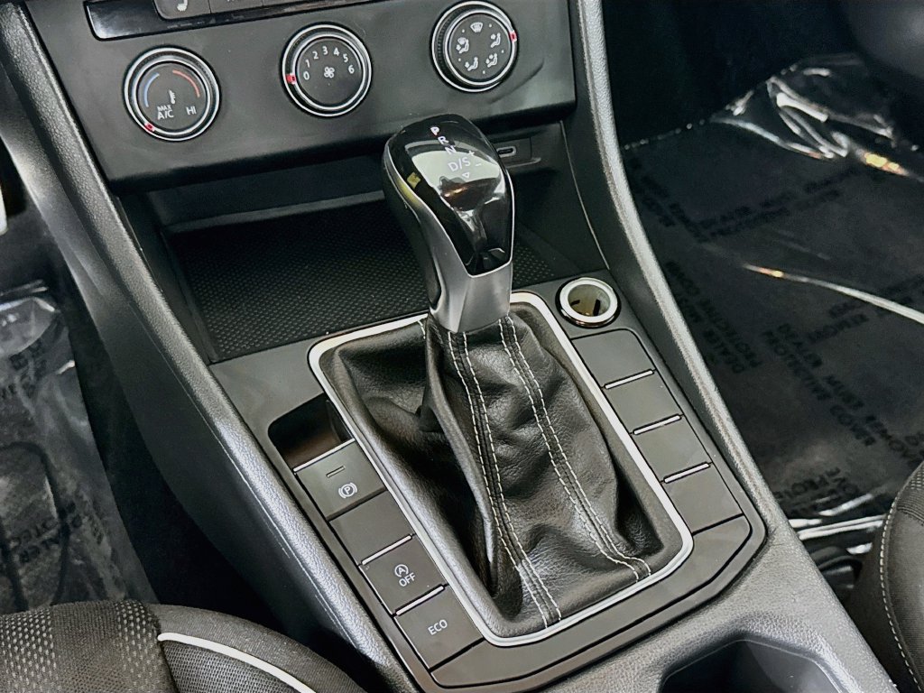 Used 2024 Volkswagen Jetta Sport FWD image 16