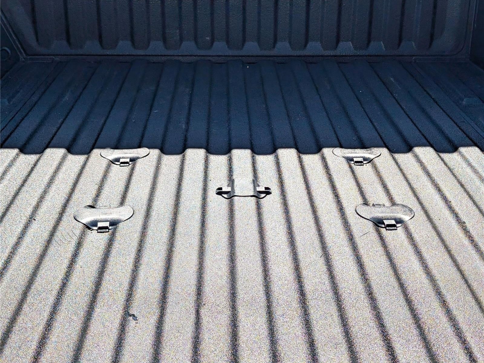 Used 2024 GMC Sierra 3500 Denali w/ Technology Package image 16