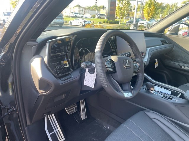 New 2026 Lexus TX 500h AWD image 13