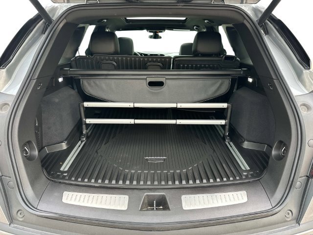 Certified 2025 Cadillac XT5 Premium Luxury w/ LPO, Floor Liner Package AWD/4WD image 11
