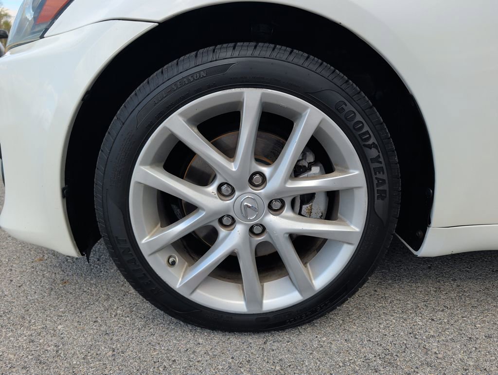 Used 2013 Lexus IS 250 AWD w/ Premium Pkg image 4