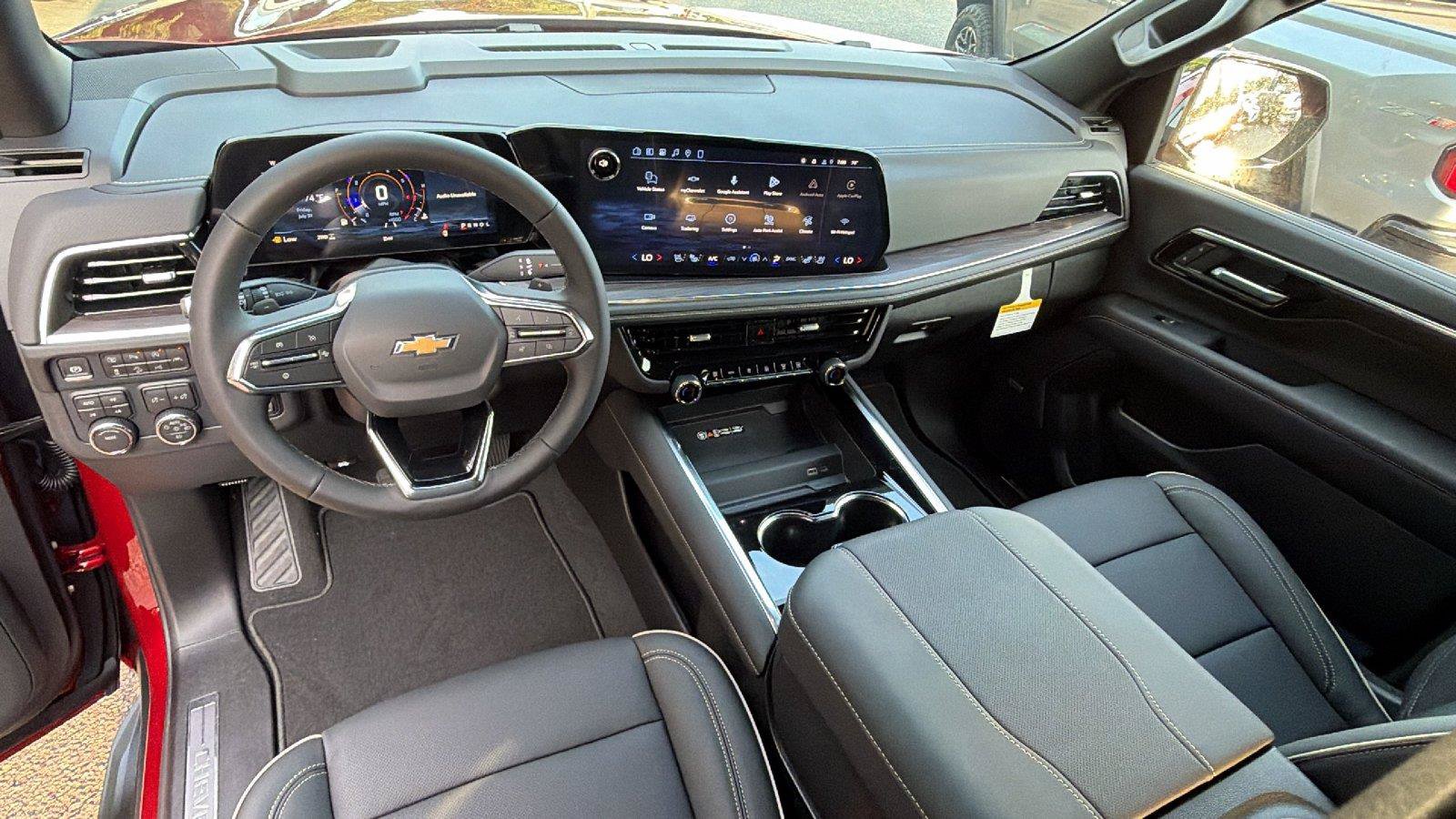 New 2026 Chevrolet Suburban Premier w/ Sun And Tow Package AWD/4WD image 21