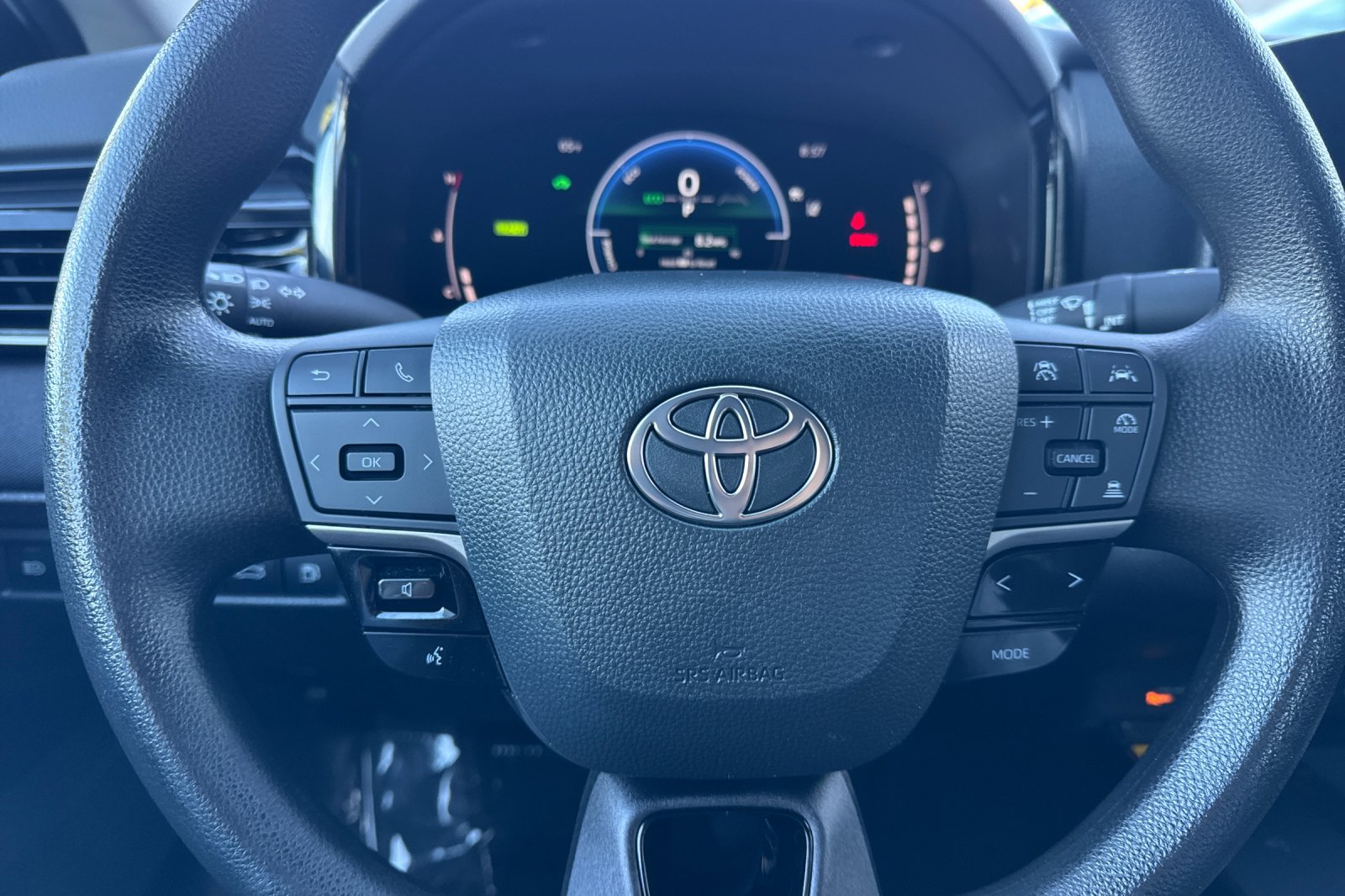 Used 2025 Toyota Camry LE w/ Convenience Package FWD image 22