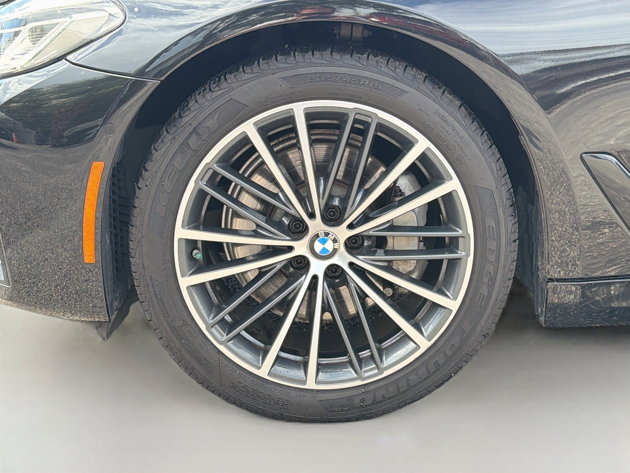 Used 2021 BMW 530i w/ Convenience Package RWD image 42