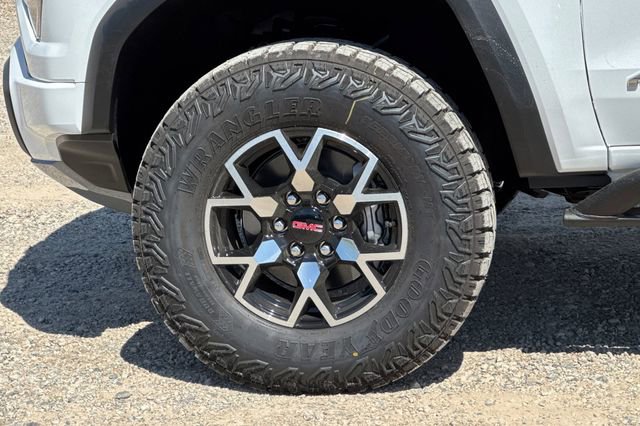 New 2026 GMC Canyon AT4X image 32