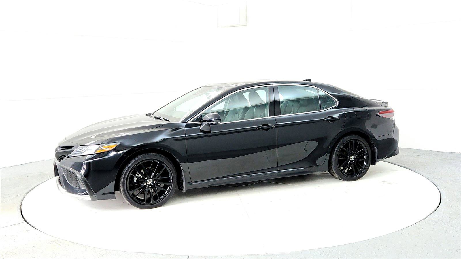 Certified 2023 Toyota Camry XSE w/ Cold Weather Package AWD/4WD image 3