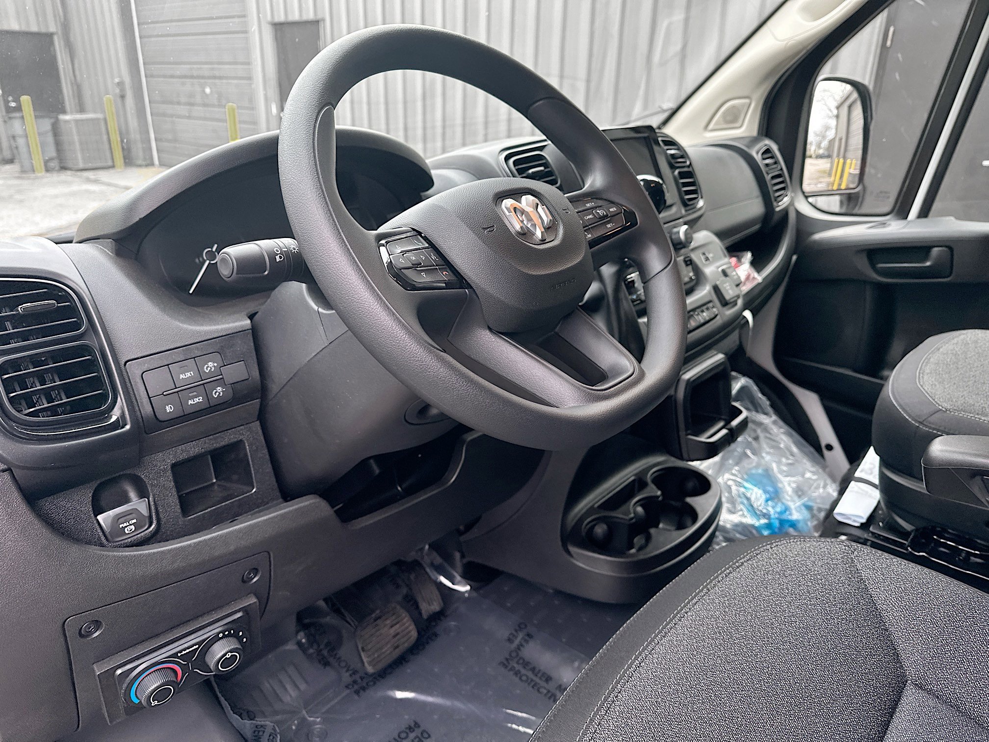 Used 2024 RAM ProMaster 2500 w/ Safety Group image 9