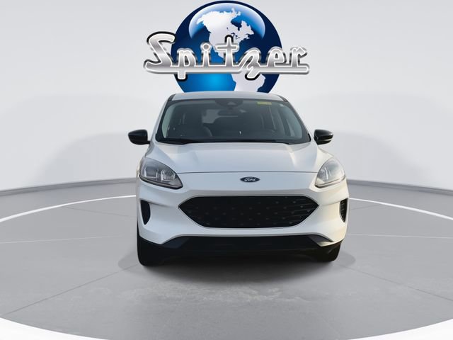 Used 2022 Ford Escape SE w/ SE Sport Appearance Package image 3