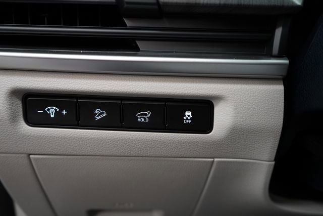 Used 2023 Kia Telluride EX w/ EX Captain's Chair Package AWD/4WD image 22