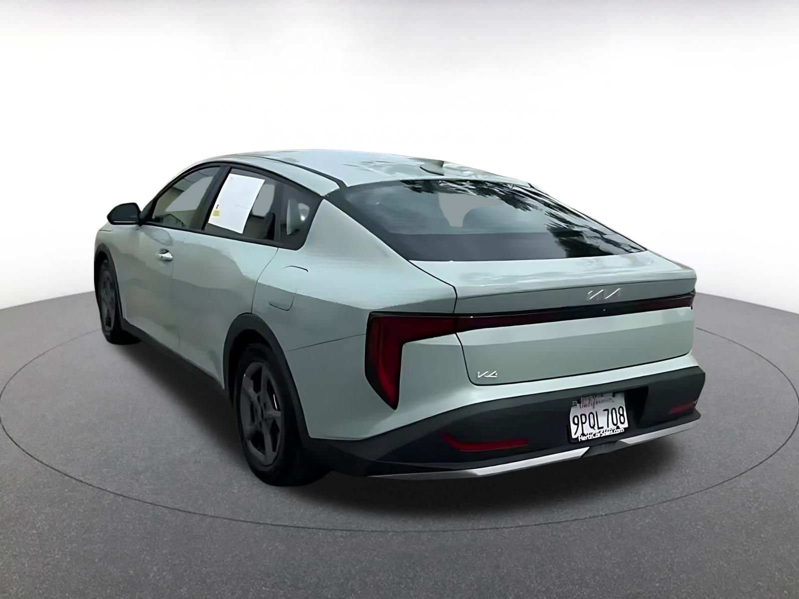 Used 2025 Kia K4 LXS image 10