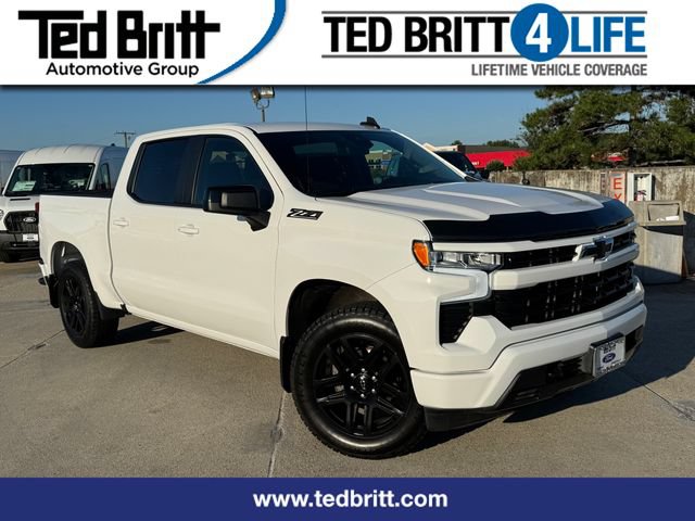 Used 2024 Chevrolet Silverado 1500 RST w/ Z71 Off-Road Package AWD/4WD image 1