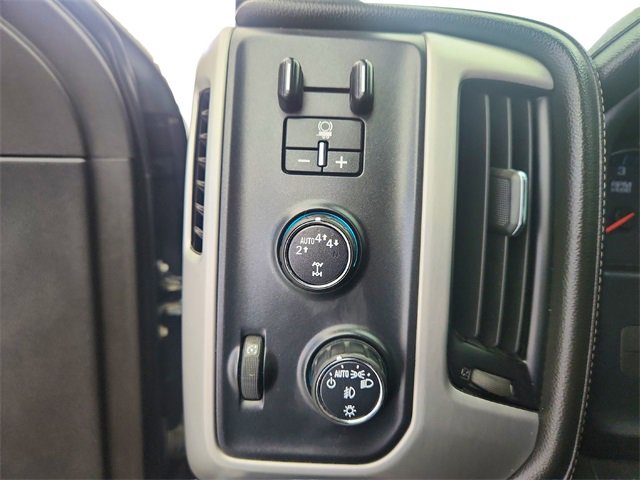 Used 2017 GMC Sierra 1500 SLT w/ SLT Premium Package image 33