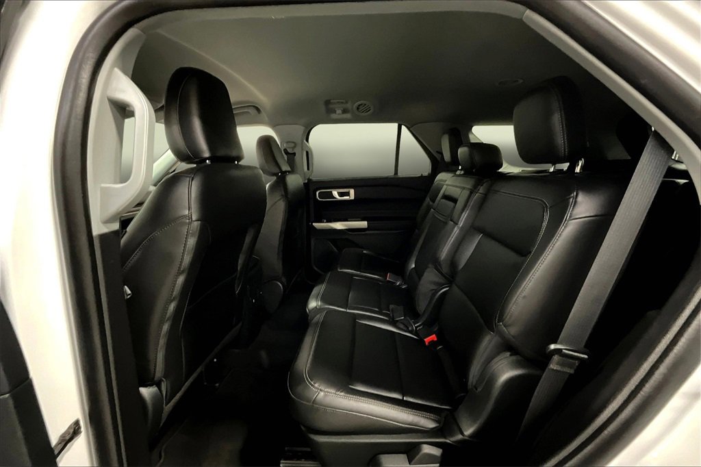 Used 2023 Ford Explorer XLT w/ Equipment Group 202A image 22