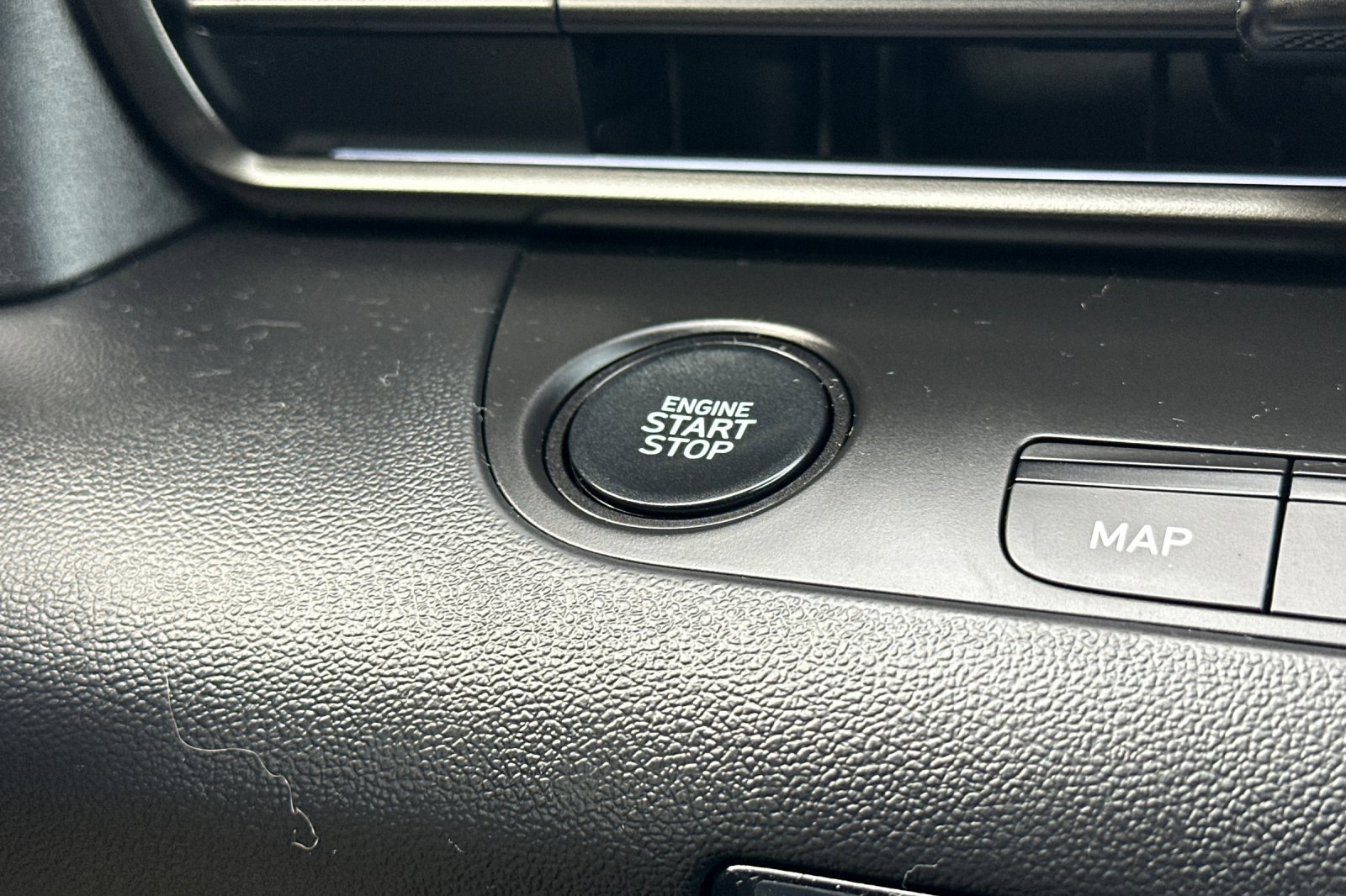 Certified 2025 Hyundai Elantra SEL w/ Cargo Package image 22