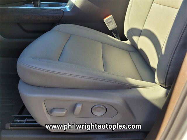 New 2026 GMC Sierra 1500 SLT image 11