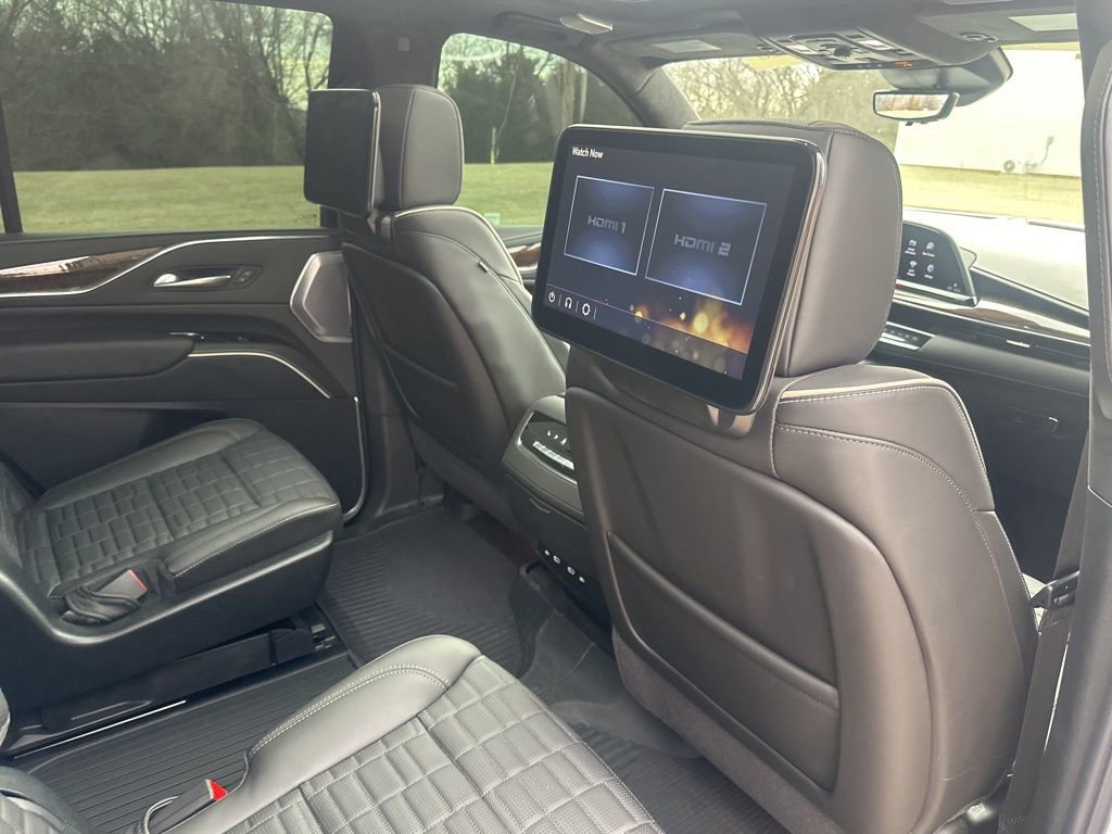 Used 2024 Cadillac Escalade Premium Luxury Platinum image 46