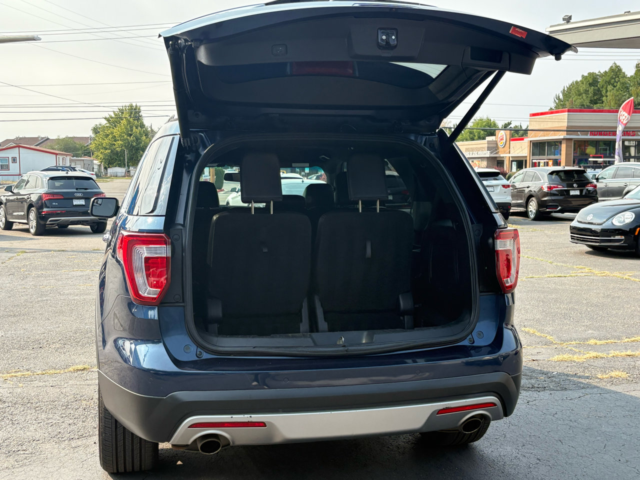 Used 2017 Ford Explorer Limited image 35