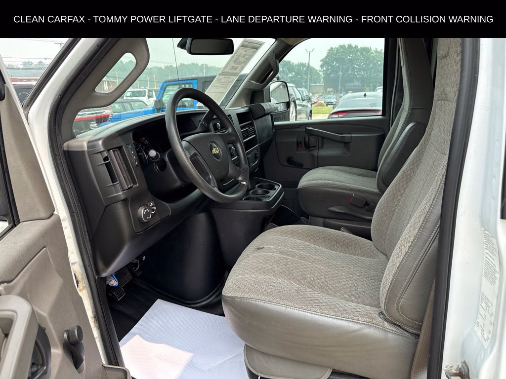 Used 2021 Chevrolet Express 3500 RWD image 22