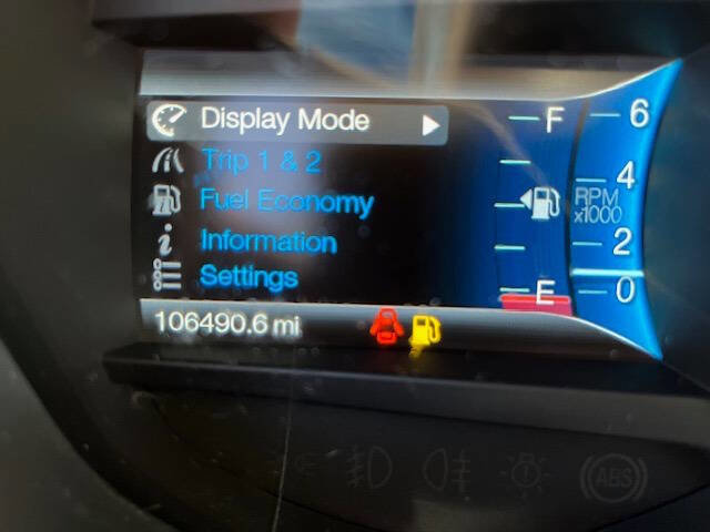 Used 2014 Ford Fusion SE w/ Equipment Group 202A FWD image 16