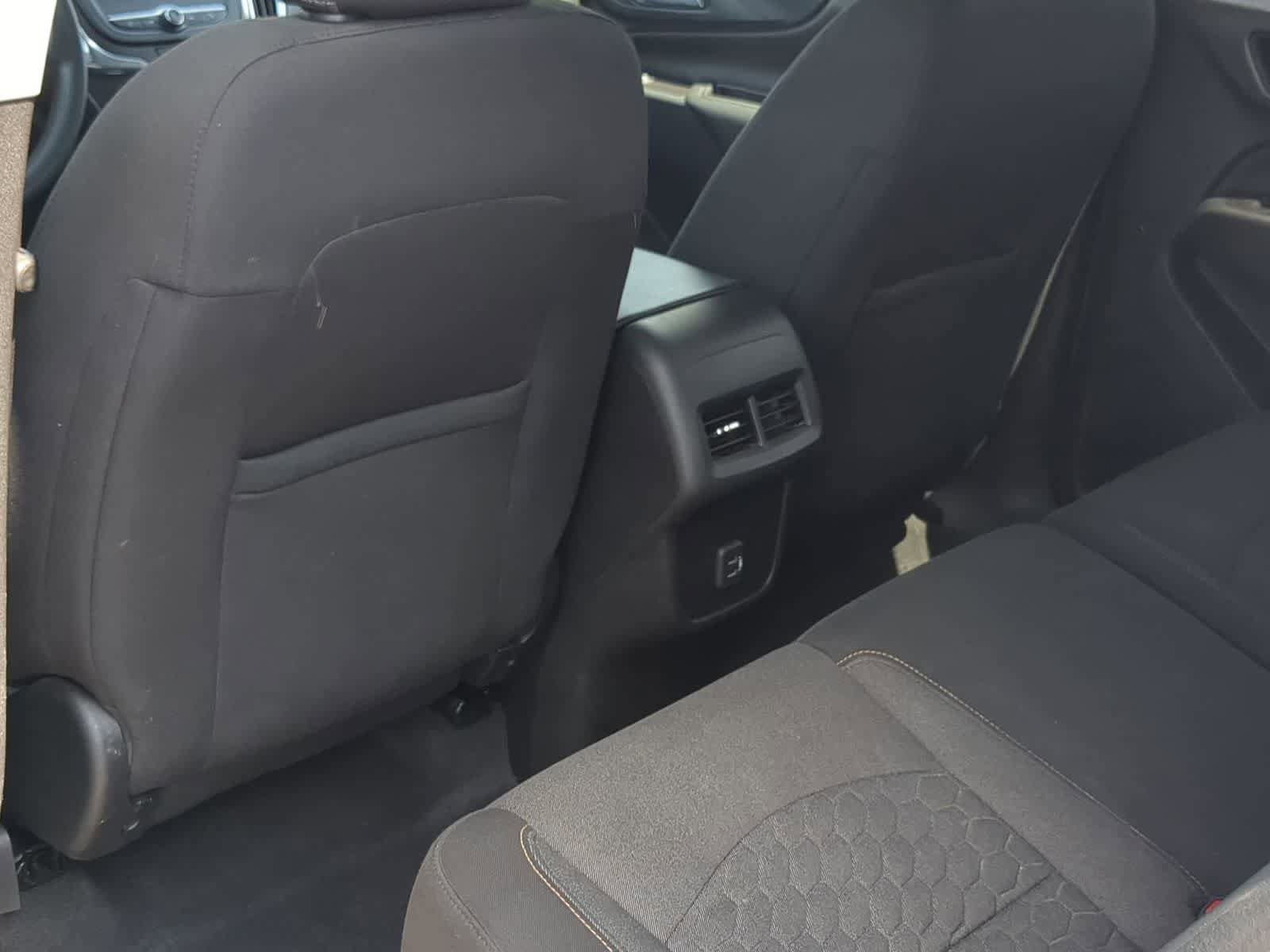 Used 2021 Chevrolet Equinox LT FWD image 18