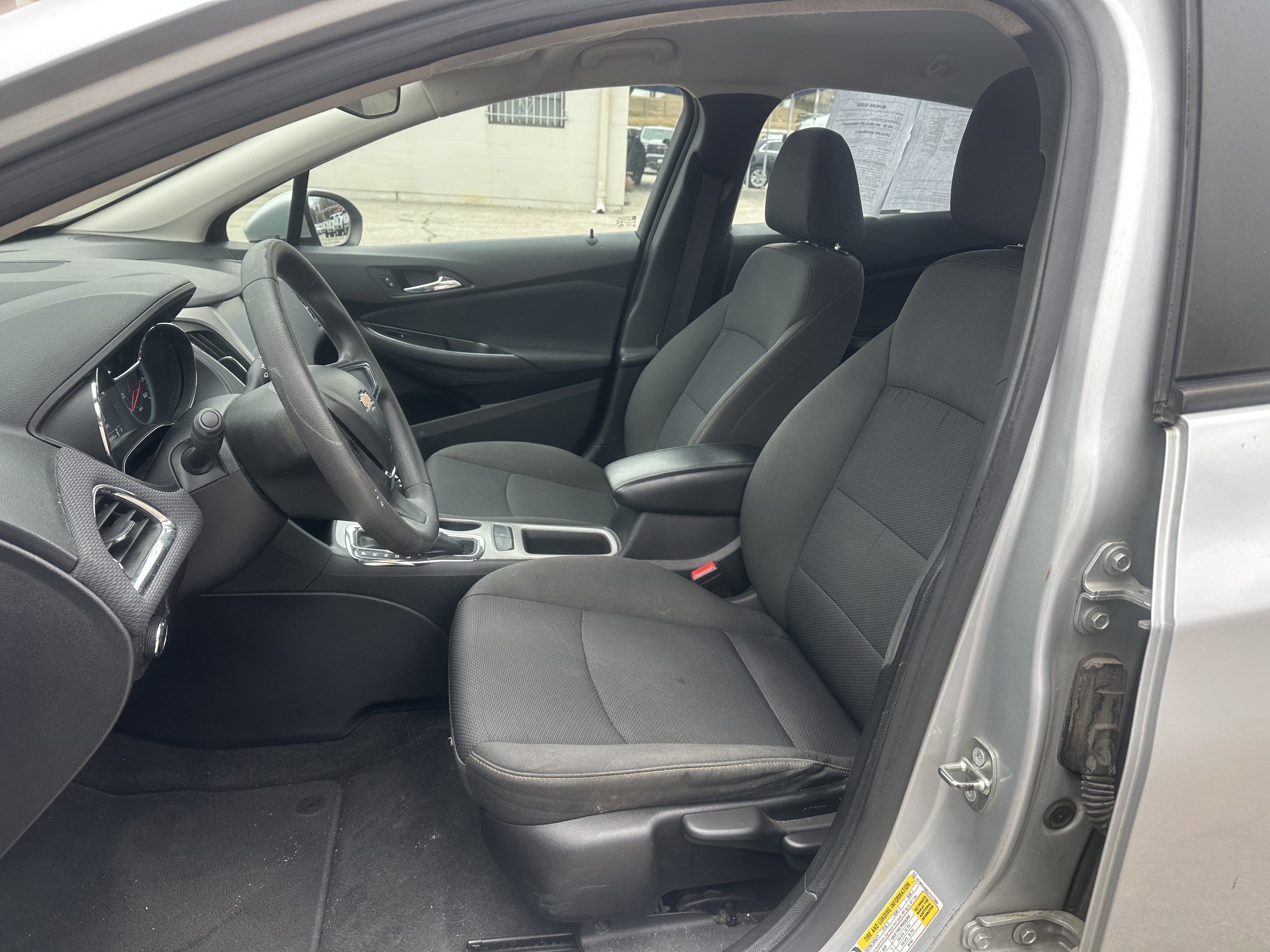 Used 2018 Chevrolet Cruze LS image 12