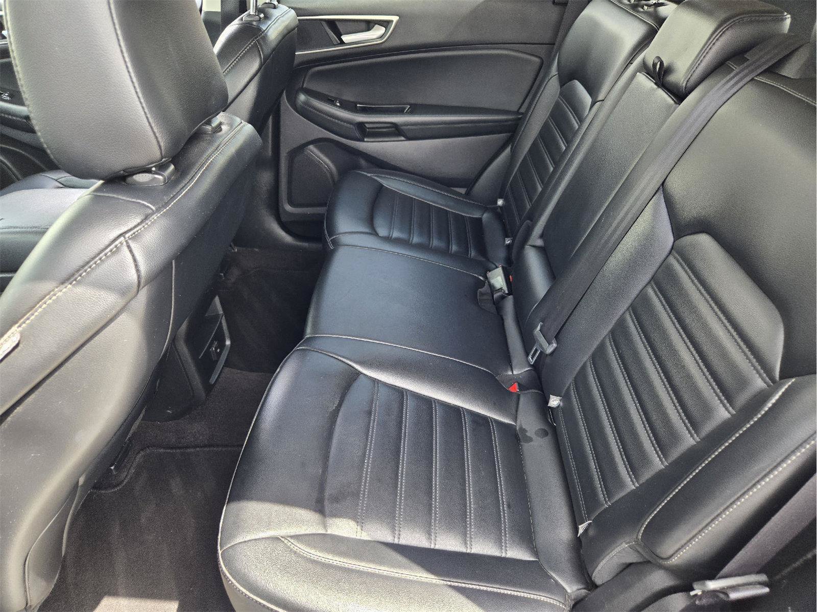 Used 2020 Ford Edge SEL AWD/4WD image 30