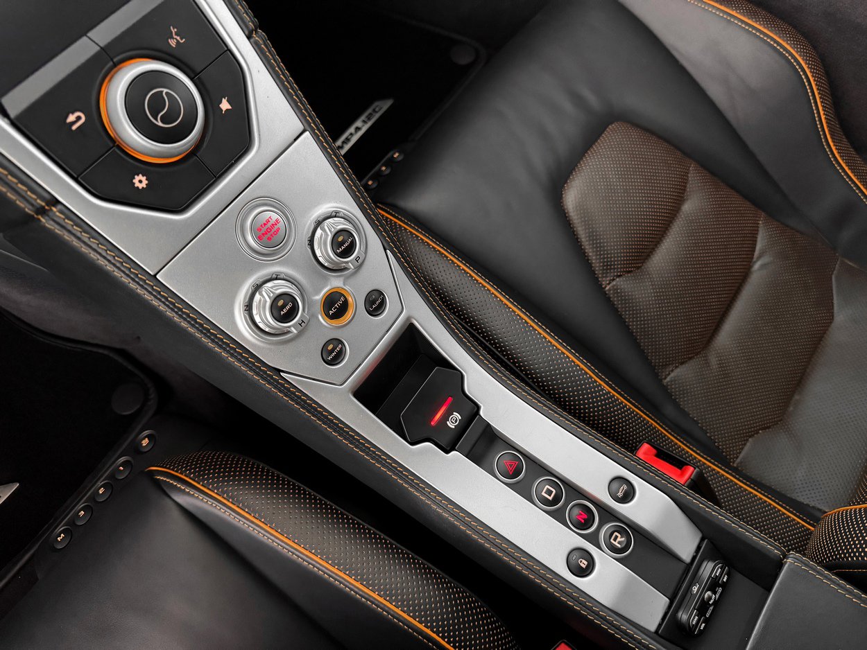 Used 2013 McLaren MP4-12C Coupe image 20
